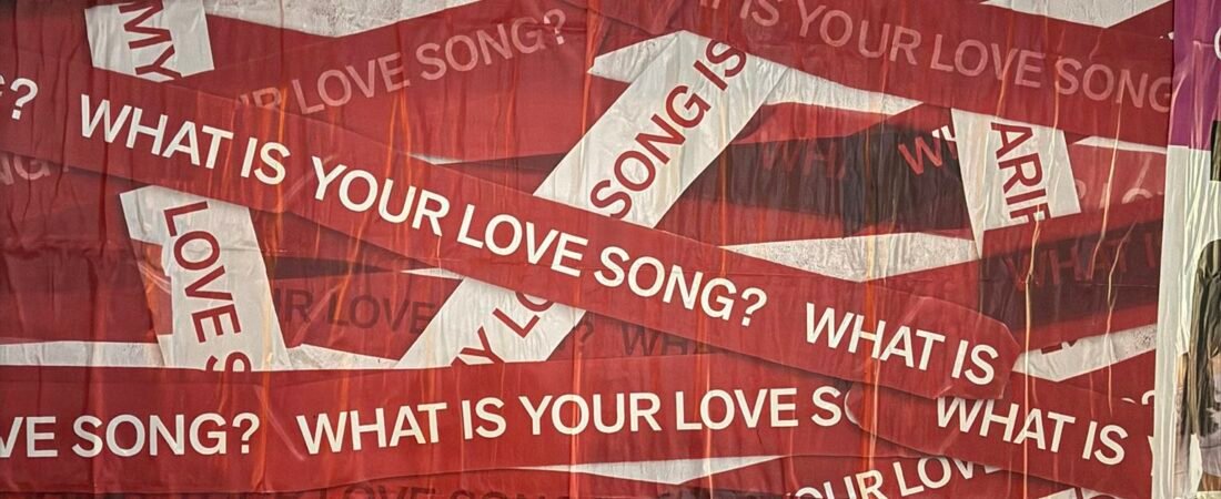 ‘WHAT IS YOUR LOVE SONG?’ Teoria do Valentine’s Day.